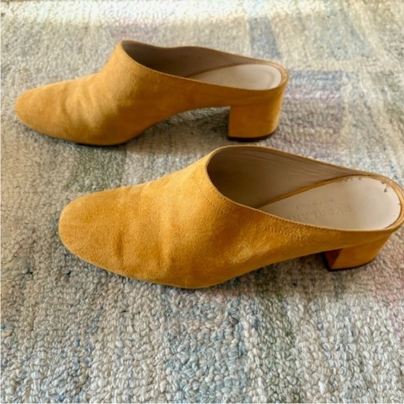 Everlane The Day Heel Mule in Mustard Suede Size 7, made in Italy. - Picture 5 of 13